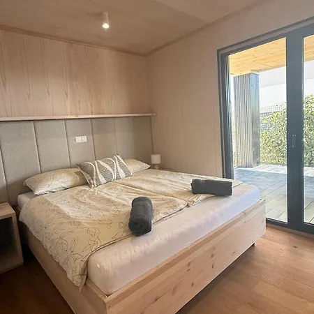 Delux House 8 Mali Nordsee Camp * Pakoštane