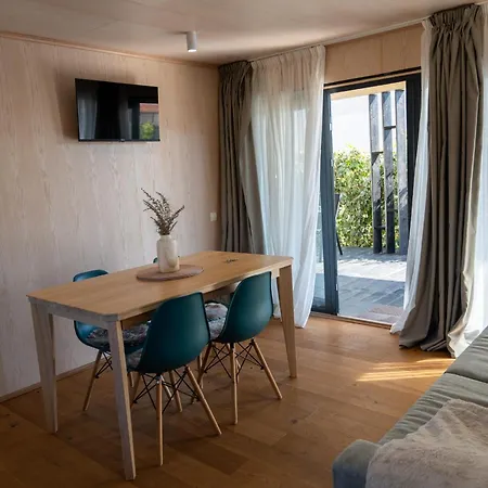 Delux House 8 Mali Nordsee Camp Дом отдыха Пакоштане