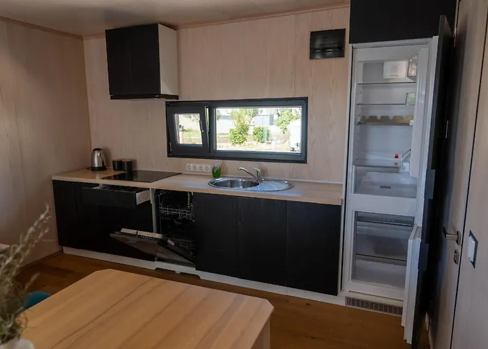 Дом отдыха Delux House 8 Mali Nordsee Camp Пакоштане